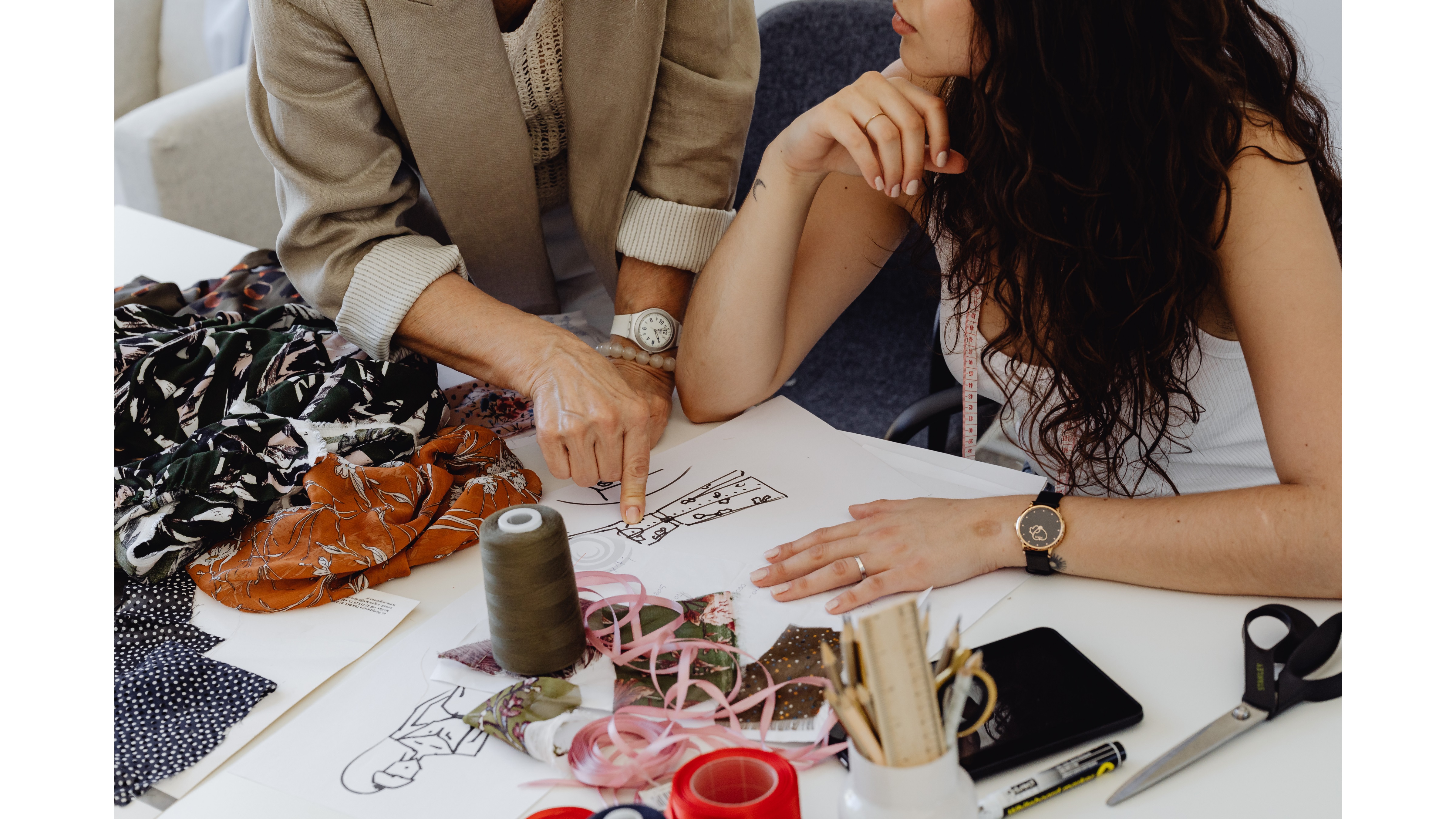 ANÁLISIS DE TENDENCIA & CONSTRUCCIÓN DE COLECCIÓN COMERCIAL